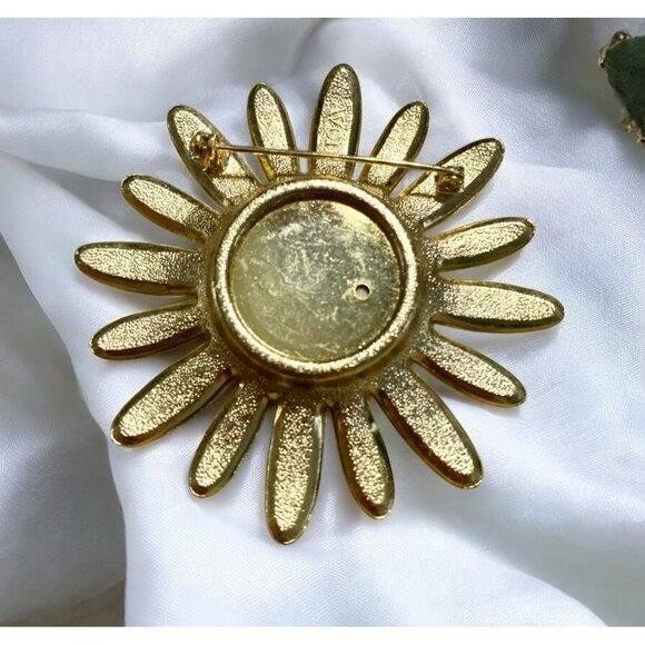 VTG Avon Gold & White Enamel Daisy Flower Brooch Pin Hidden Perfume Center - Picture 4 of 8